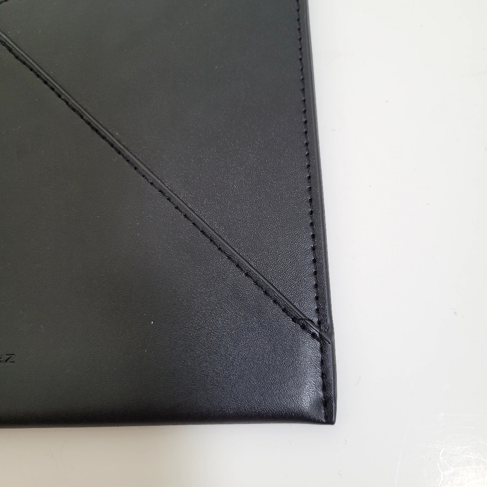 Narciso Rodriguez Leather Clutch Bag - Picture 9 of 14